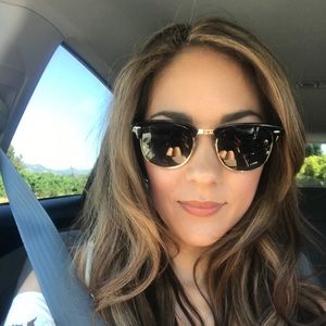 Meet your Posher, Christina